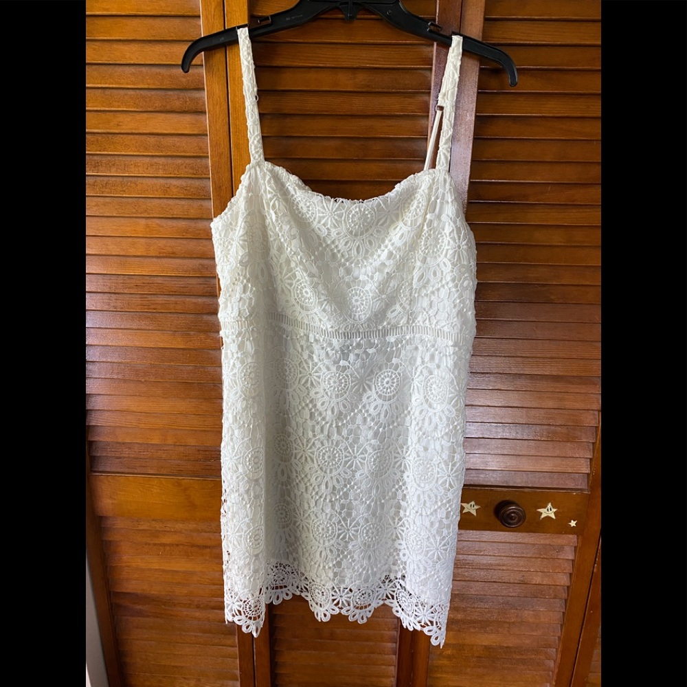 White laced dress Brand new never worn